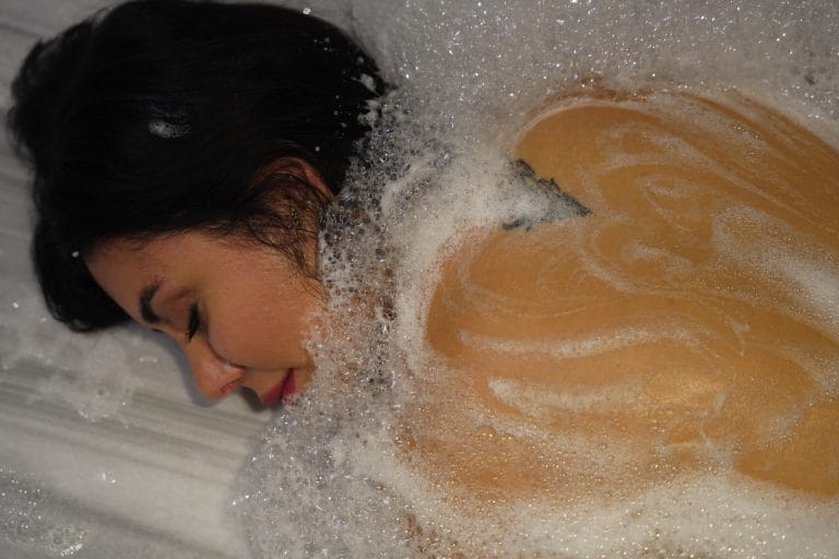 Double Bond Spa dinlenme alanı